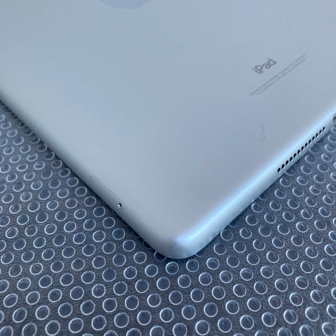 3183【早い者勝ち】美品☆電池良好☆iPad6第6世代32GB SIMフリー☆
