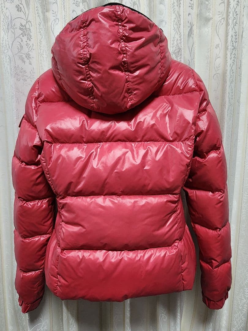 【人気】　モンクレール　バディア　BADIA　ダウンジャケット　デカワッペン