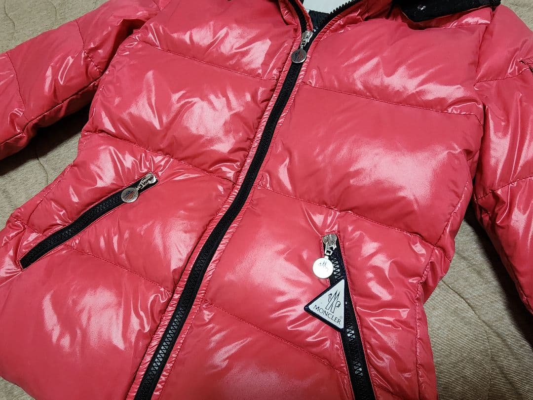 【人気】　モンクレール　バディア　BADIA　ダウンジャケット　デカワッペン