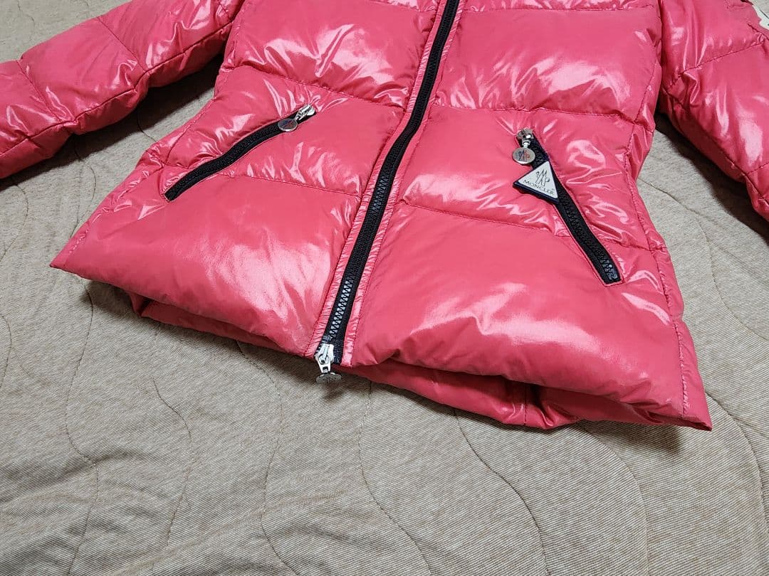 【人気】　モンクレール　バディア　BADIA　ダウンジャケット　デカワッペン