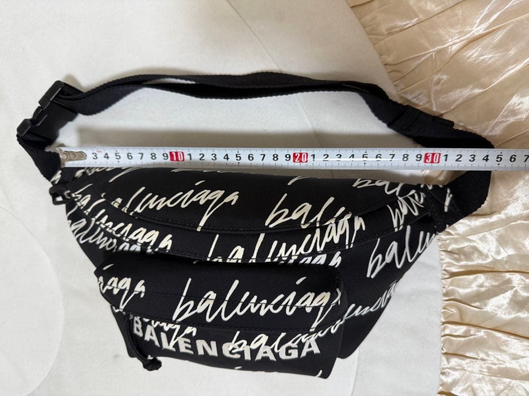 BALENCIAGA バレンシアガ ウエストポーチ 美品 大容量 年末セール