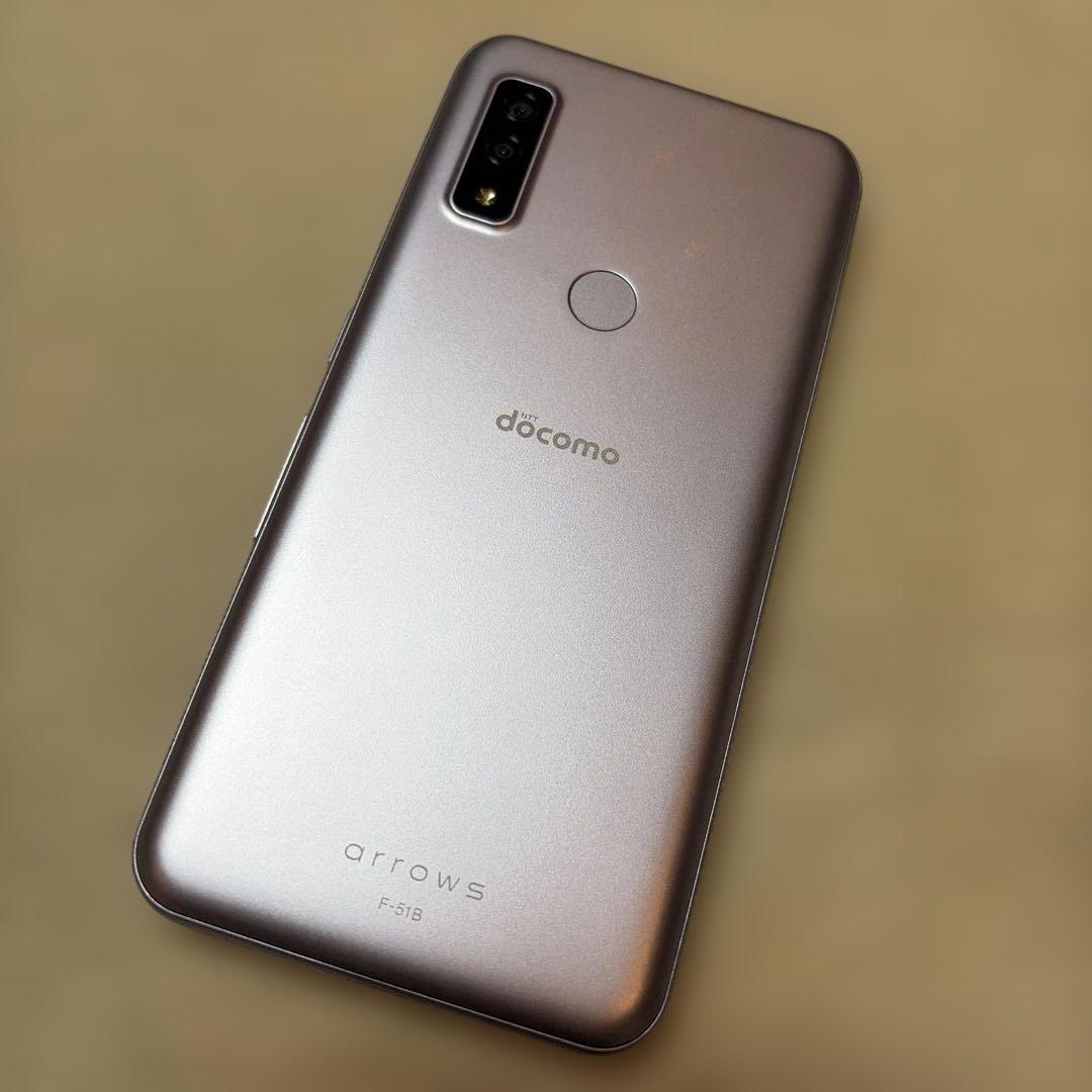 arrows we F-51B スマホ　アンドロイド　android