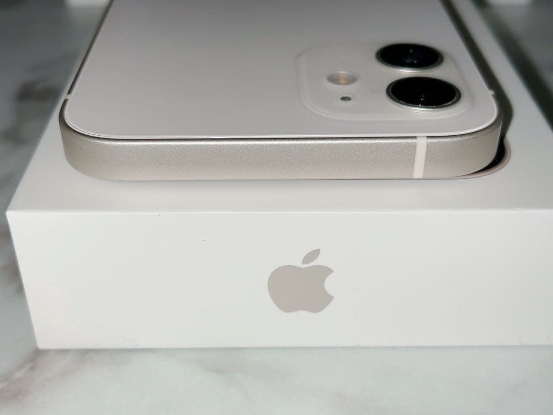 iPhone 12 ホワイト 256 GB Softbank