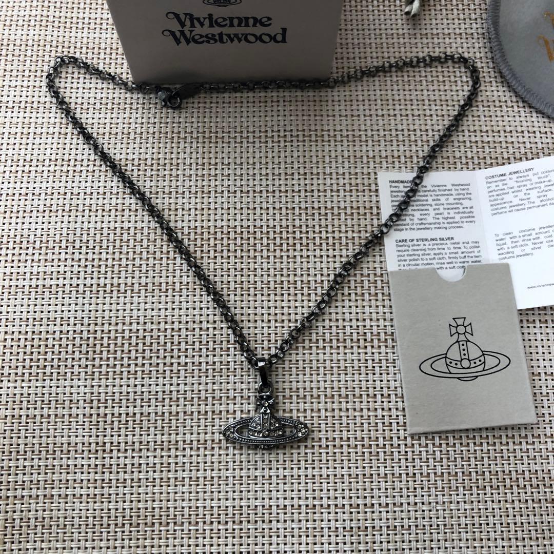 Vivienne Westwood ミニバスレリーフ　オーブネックレス