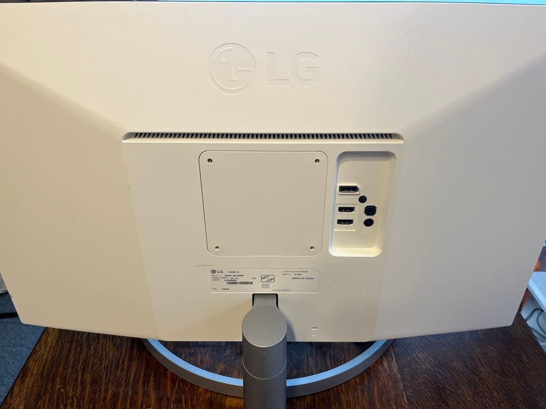 LG 27UL500モニター