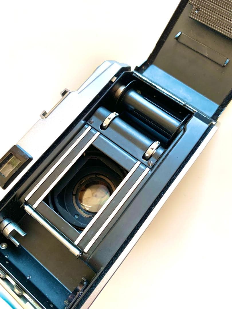 Konica III レンジファインダーカメラ、ストロボ付き