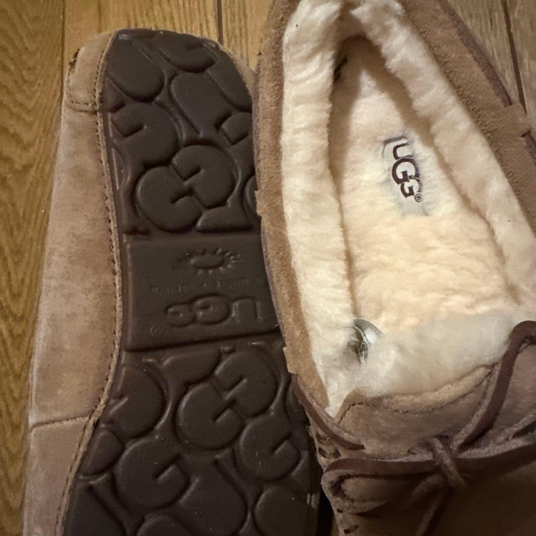 UGG アグ　モカシン　キャメル