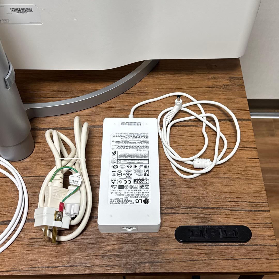 LG 32UL750-w 4K(3840×2160) 31.5型モニター