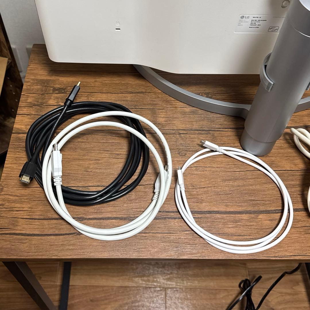 LG 32UL750-w 4K(3840×2160) 31.5型モニター