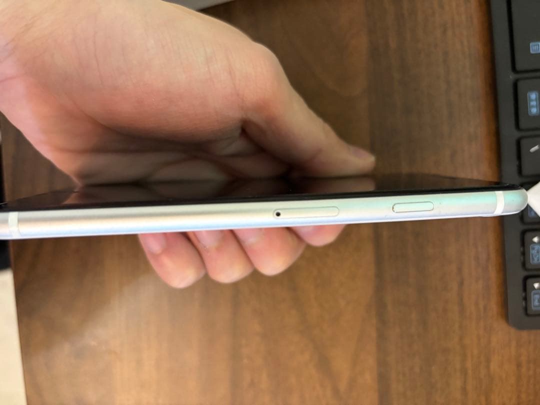 iPhone SE 第2世代 64GB SIMロックあり ワイモバイル 解約済