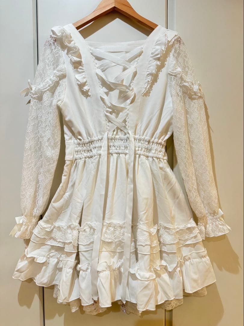 LIZLISA ティアラリボンティアードワンピース ホワイト