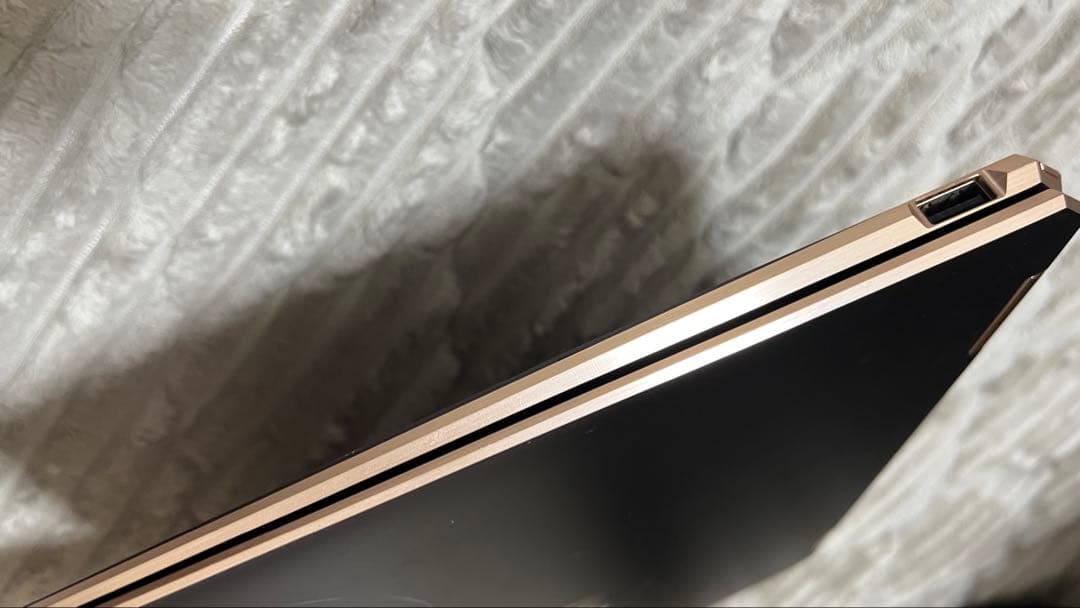 ドラマsilent HP最上位Spectre×360 Convertible