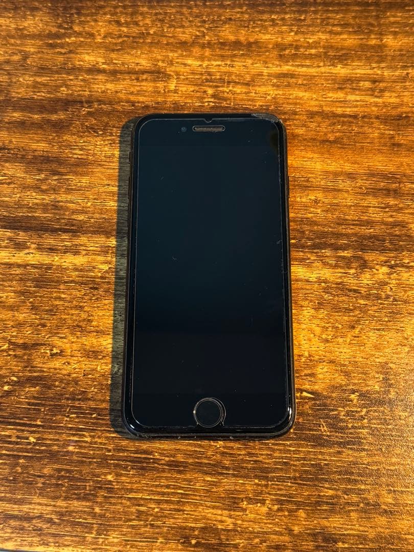 スマートフォン本体 Apple iPhone SE2