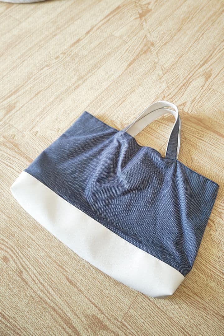 ファミリアfamiliar 70周年マチ付きデニム手提げバック