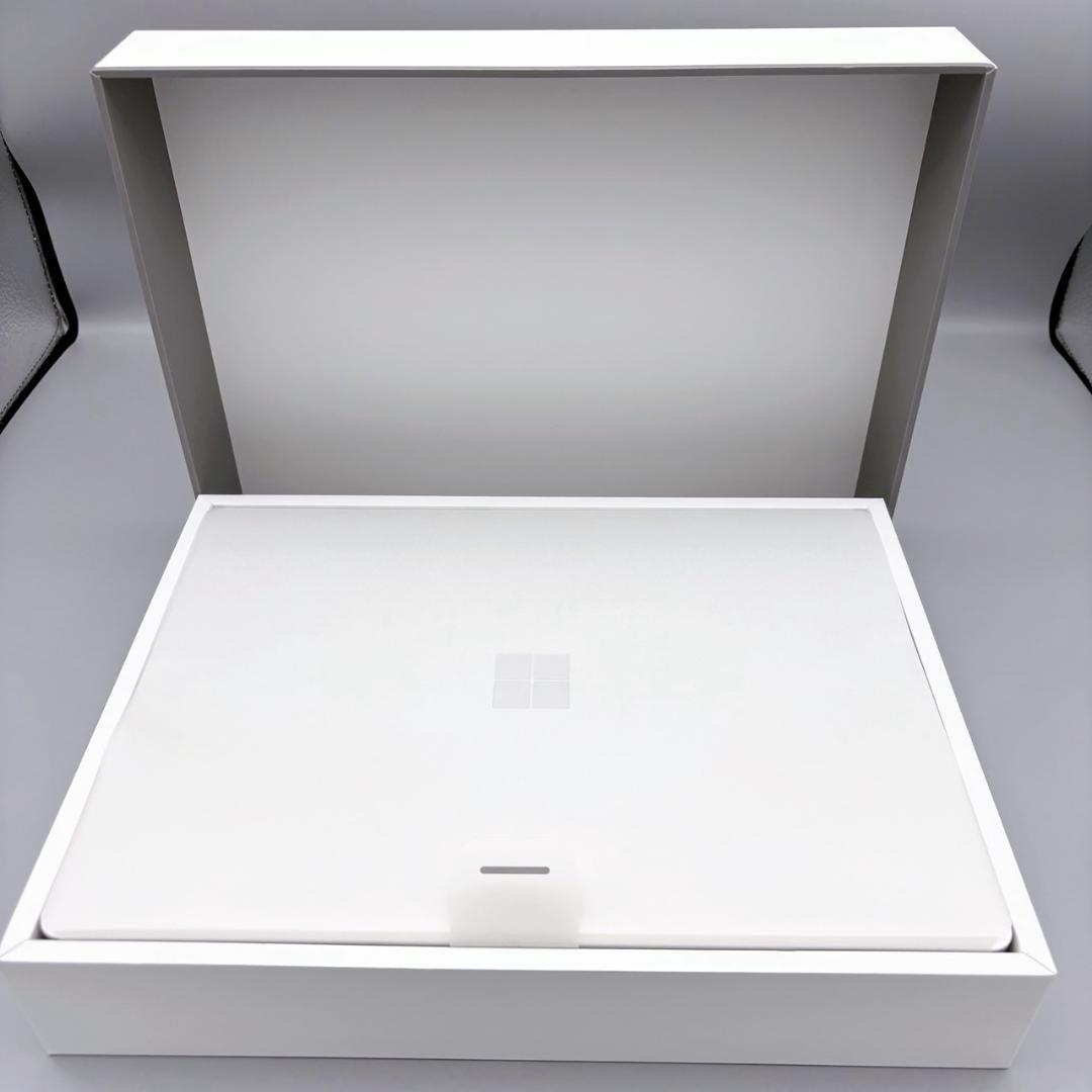美品 Surface Laptop Go 2 プラチナ 8GB 256GB