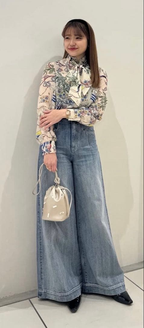 LOULOU WILLOUGHBY アルアバイル　デニムバギーパンツ