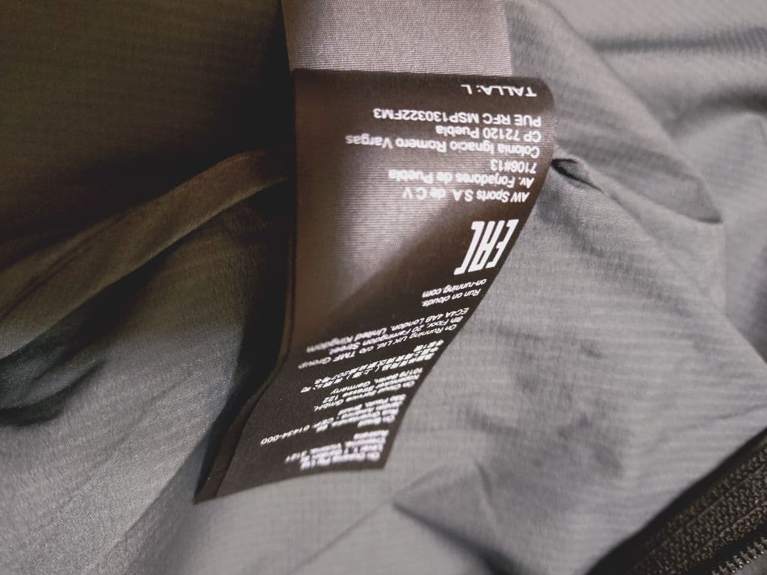 Onオン Weather Jacket　RUNNING PANTS　セットアップ