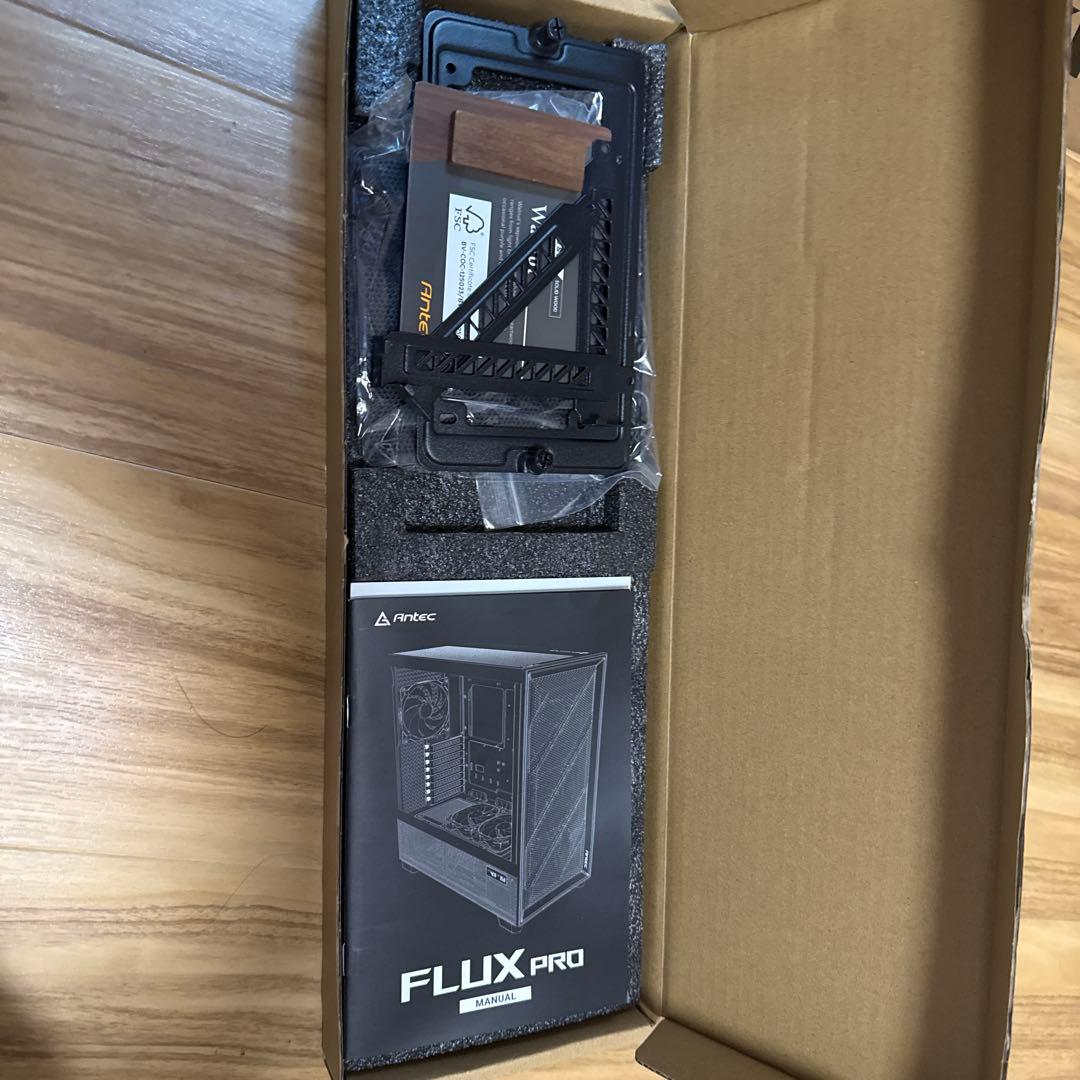 Antec FLUX PRO フルタワーケース