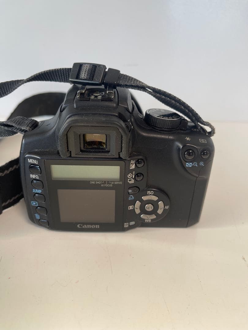 Canon EOS KISSデジタル一眼レフカメラセット 動作未確認