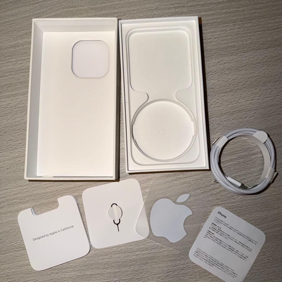 iPhone 15PRO 256GB ブラックチタニウム