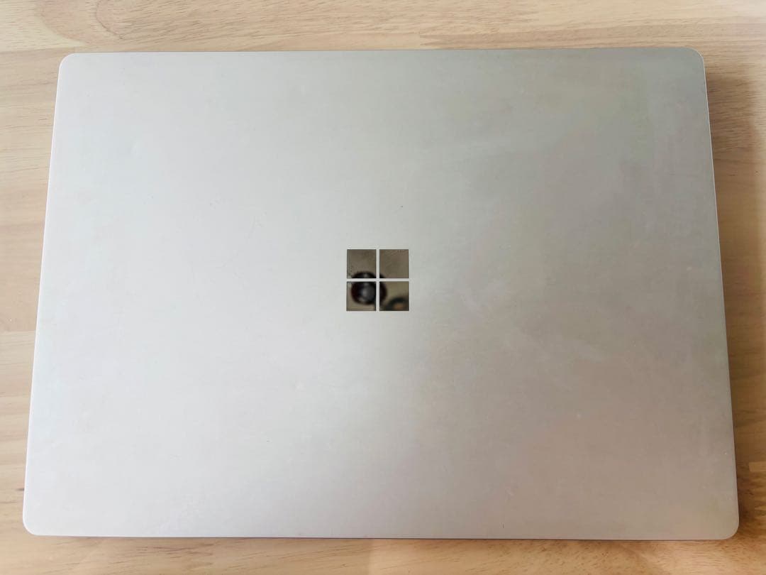 Surface Laptop (第 1 世代)