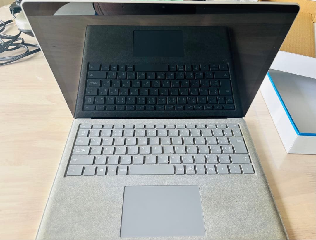 Surface Laptop (第 1 世代)