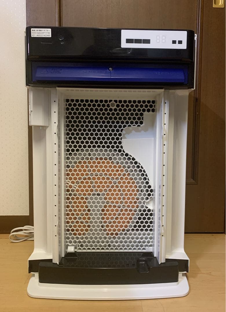 値下げ！【美品】ダイキン 加湿空気清浄機 MCK70WE7-W