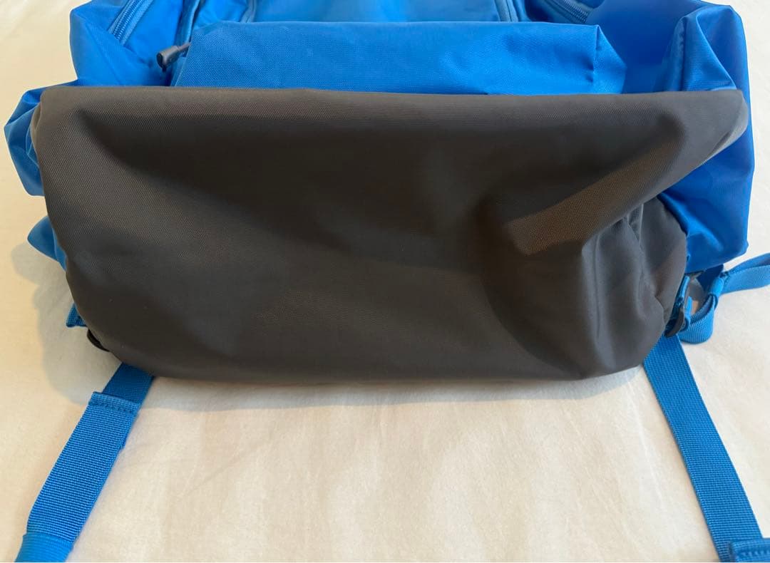 THE NORTH FACE SUNNY CAMPER 40 + 6 青リュック