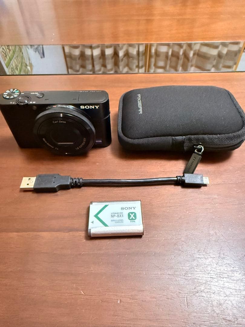 SONY Cyber-shot DSC-RX100 ソニー