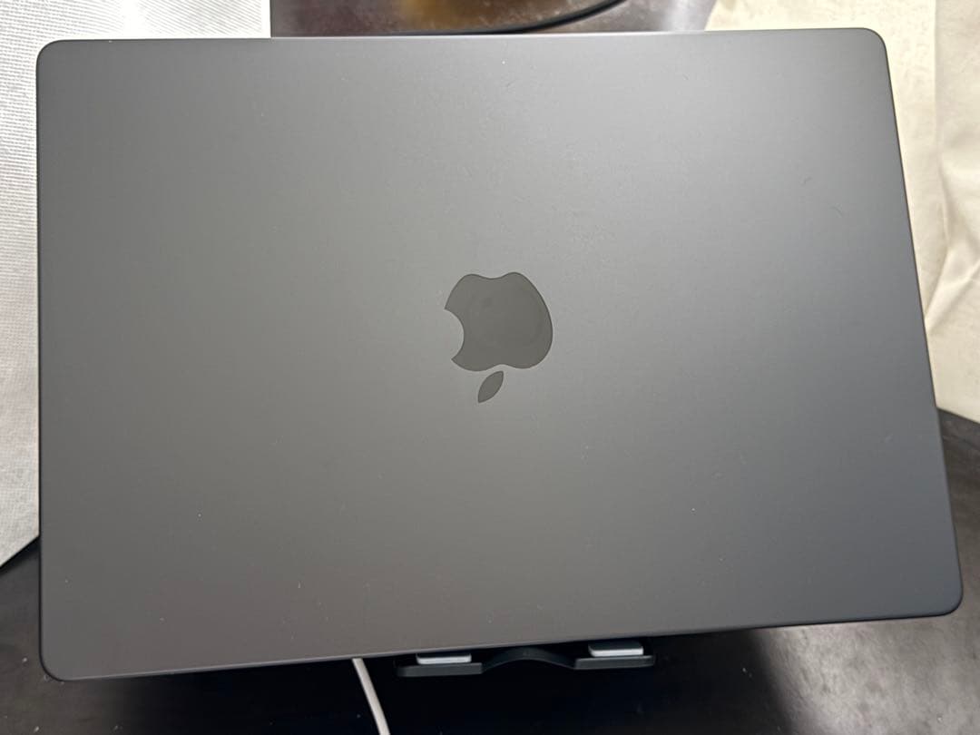 Apple M4 MacBook Pro 14インチ スペースブラック