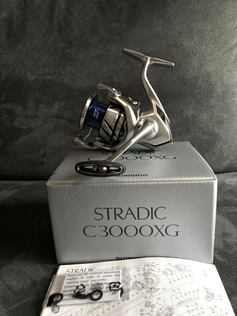 新品同様 シマノ(SHIMANO) 23 ストラディック C3000XG