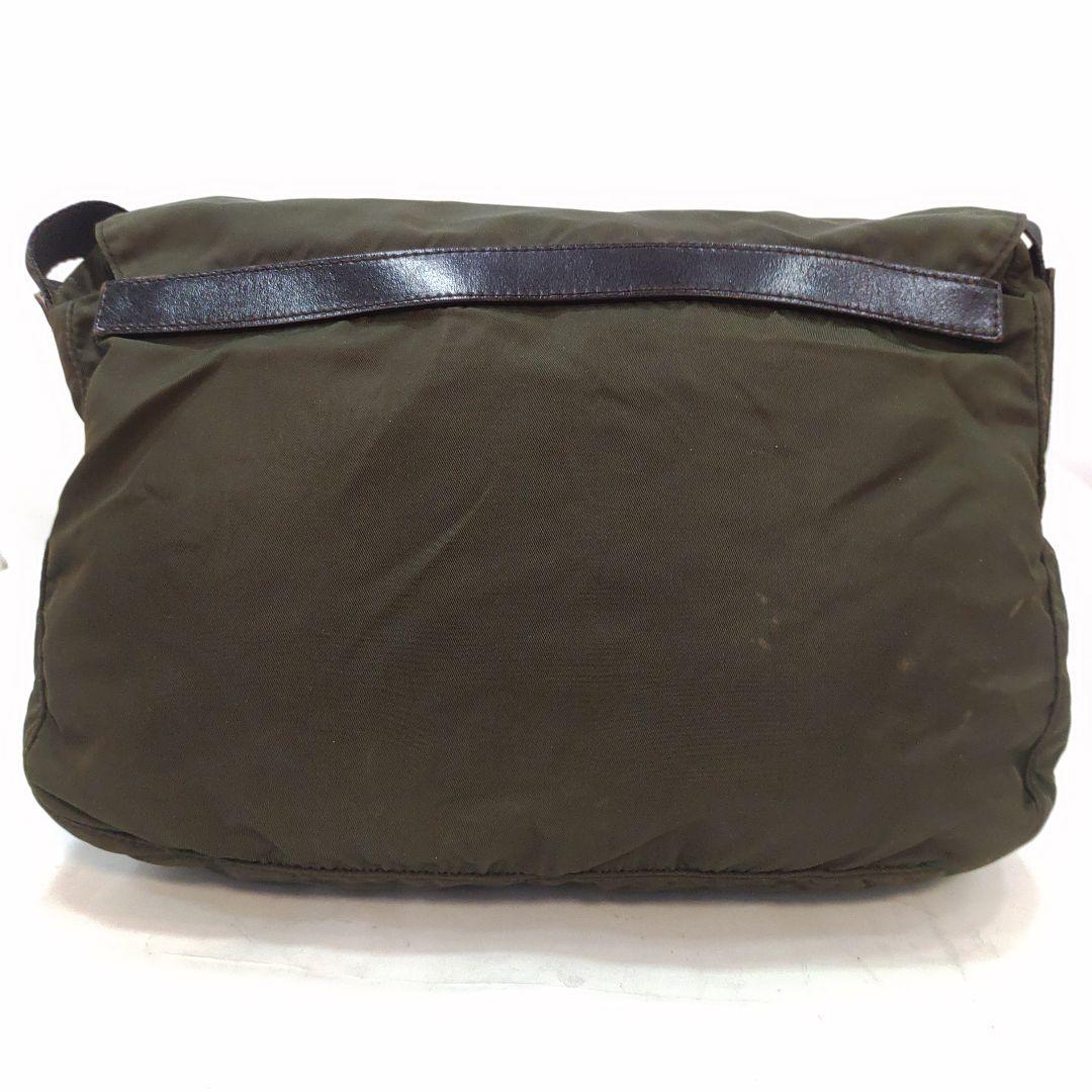 プラダ メッセンジャーバッグ レザー×ナイロン 三角ロゴ ベルト 緑系