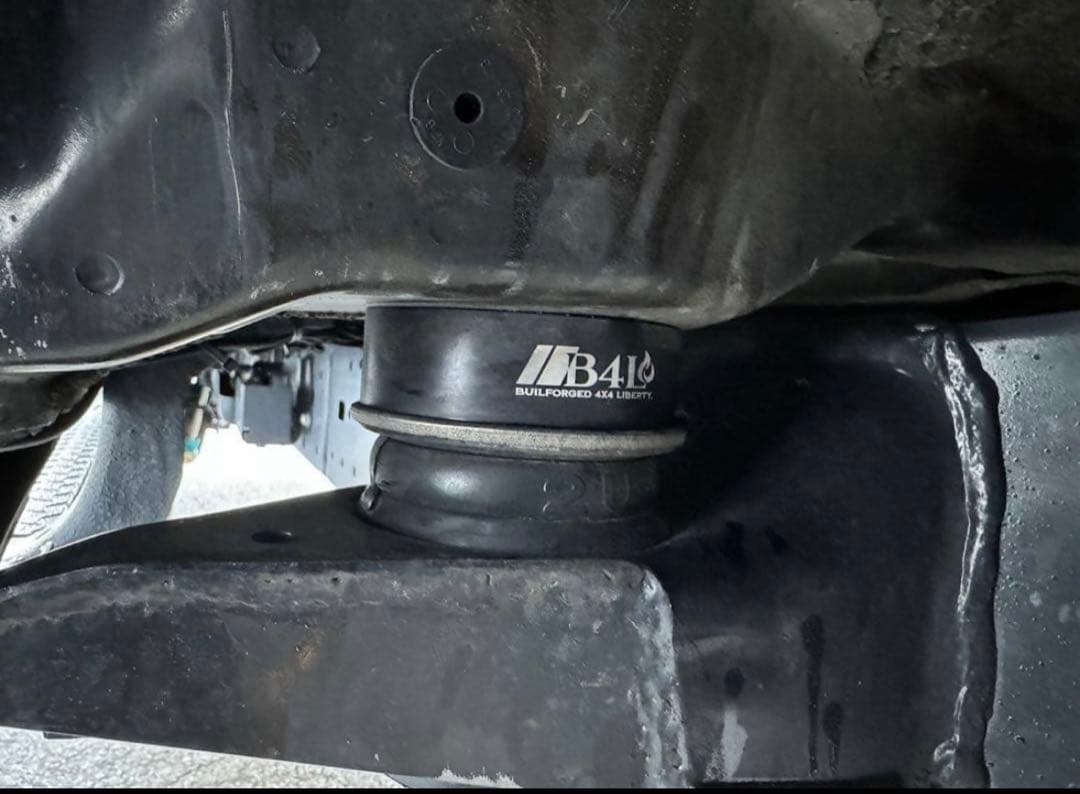 B4L 1インチボディリフトキット（150プラド）