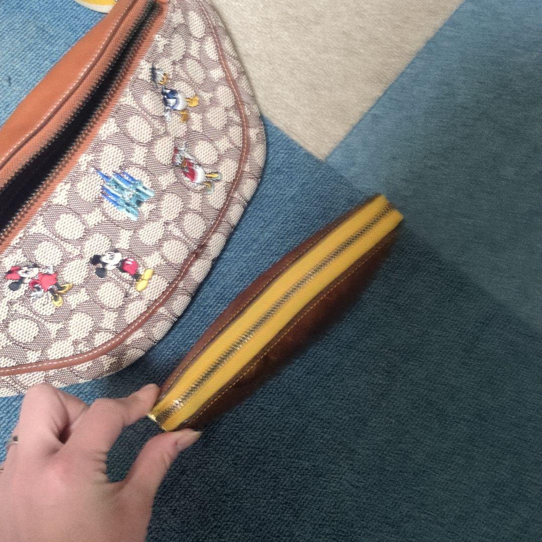 コーチ　ディズニー　50周年　完売品　ボディバッグ　COACH