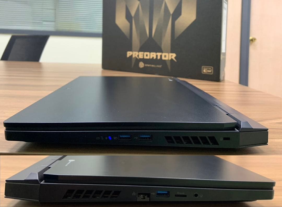 Windowsノート本体 Acer Predator Helios i9/RTX4080/32GB/2TB