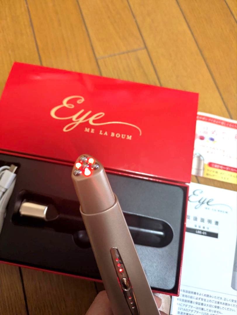 ME LA BOUM Eye meラボンアイ　ikkoさん　EMS