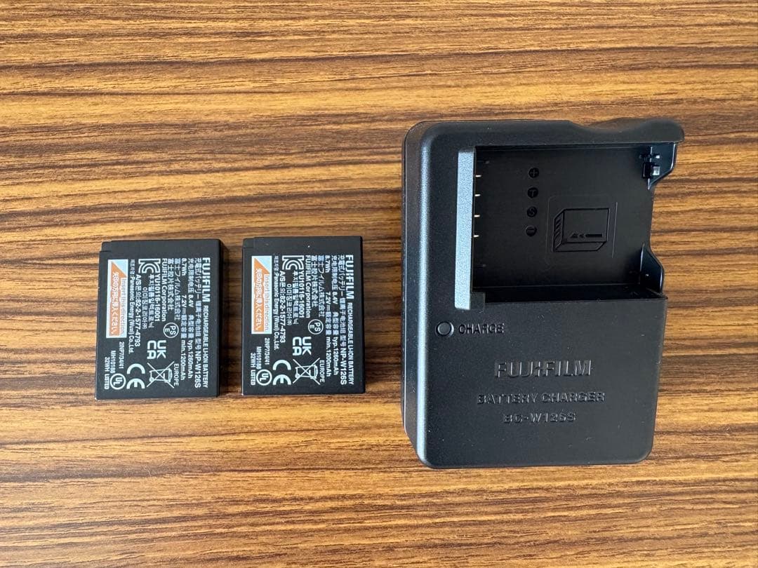 美品！ FUJIFILM (富士フイルム) X-H1 おまけ付き