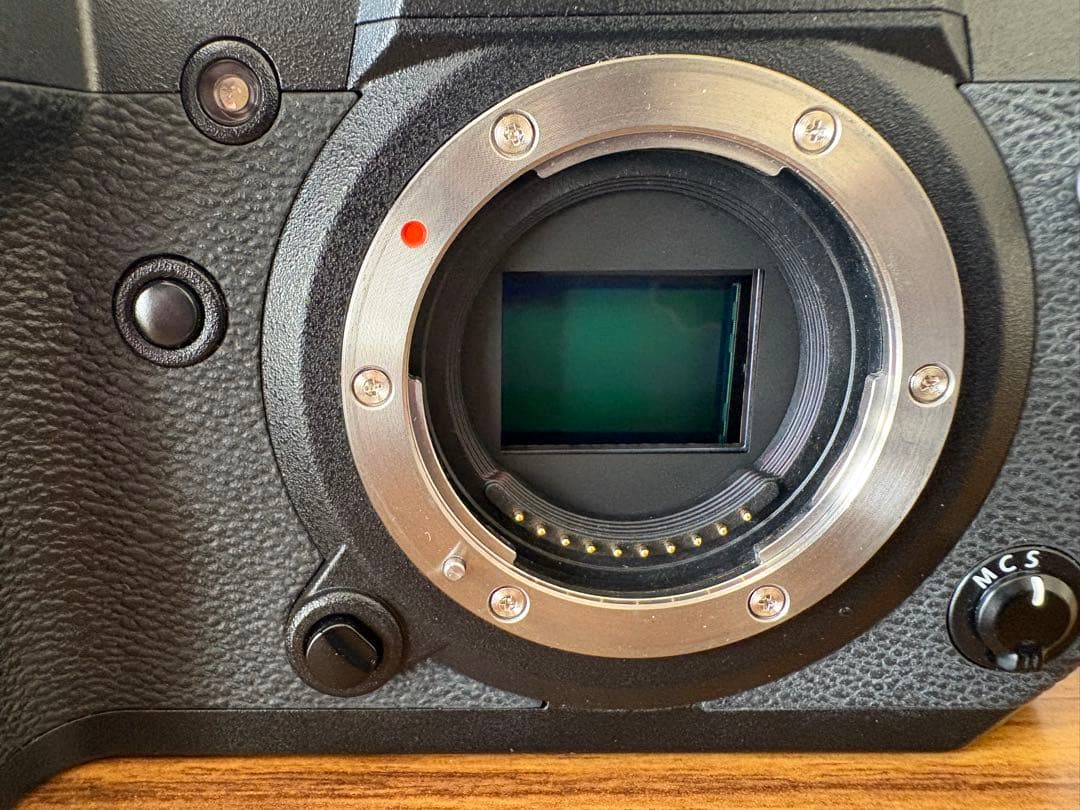 美品！ FUJIFILM (富士フイルム) X-H1 おまけ付き