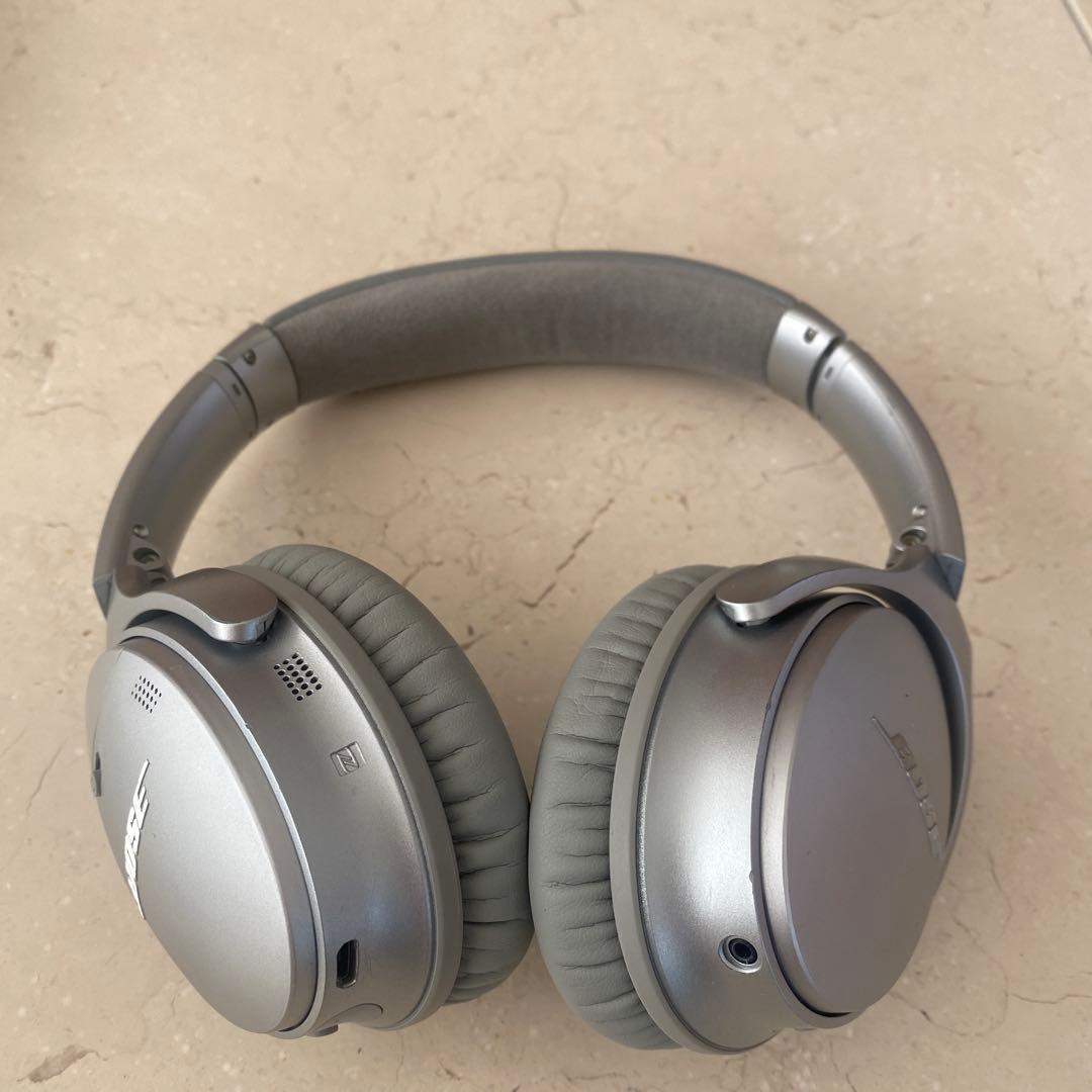 Bose ワイヤレスヘッドホン シルバーQuiet comfort 35