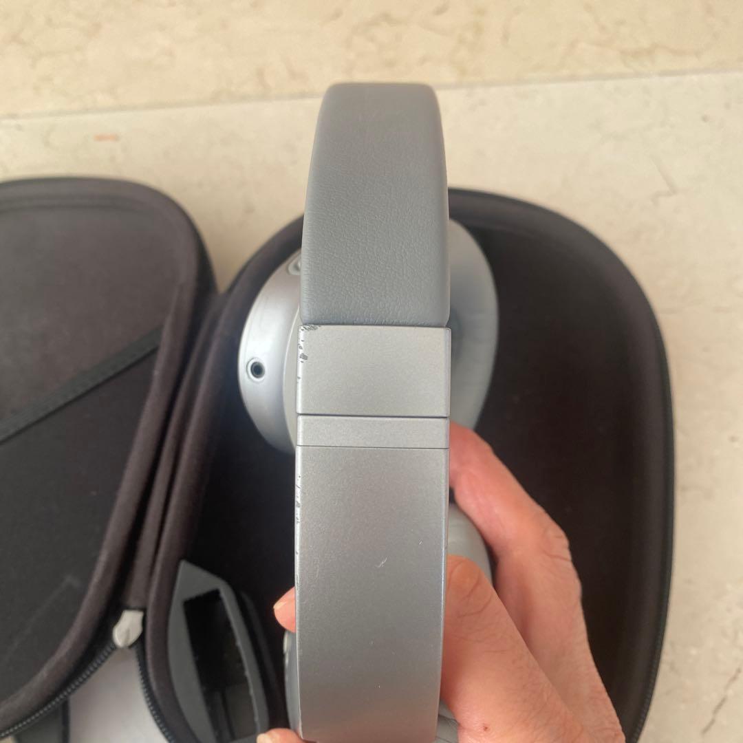 Bose ワイヤレスヘッドホン シルバーQuiet comfort 35