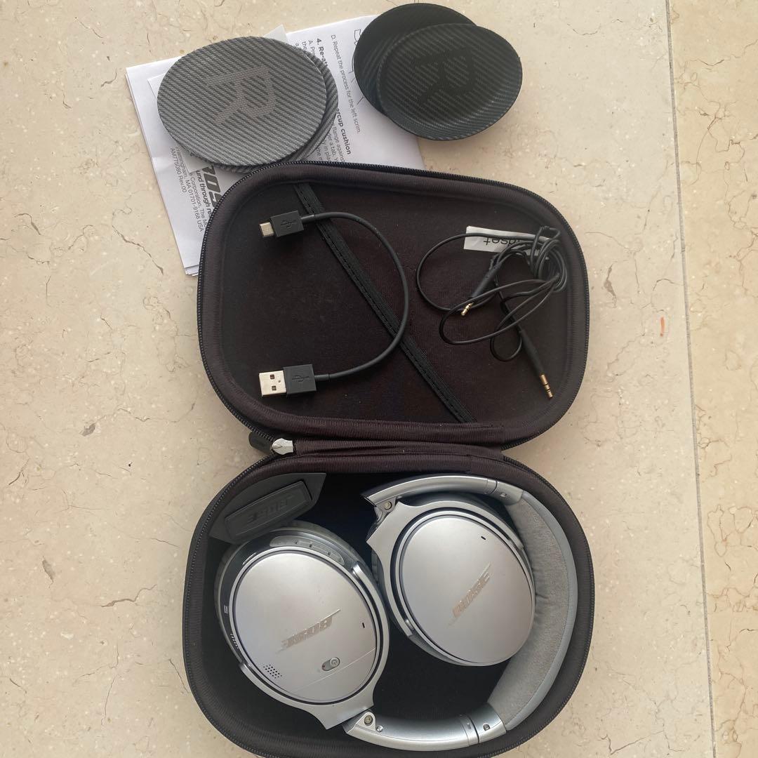 Bose ワイヤレスヘッドホン シルバーQuiet comfort 35