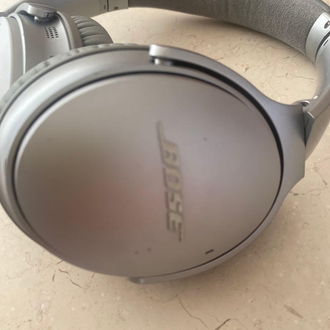 Bose ワイヤレスヘッドホン シルバーQuiet comfort 35