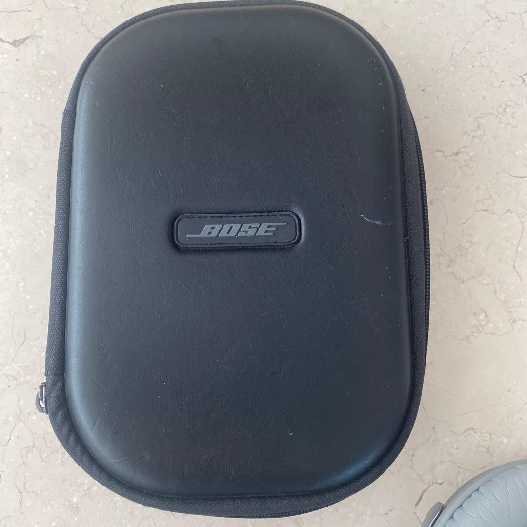 Bose ワイヤレスヘッドホン シルバーQuiet comfort 35