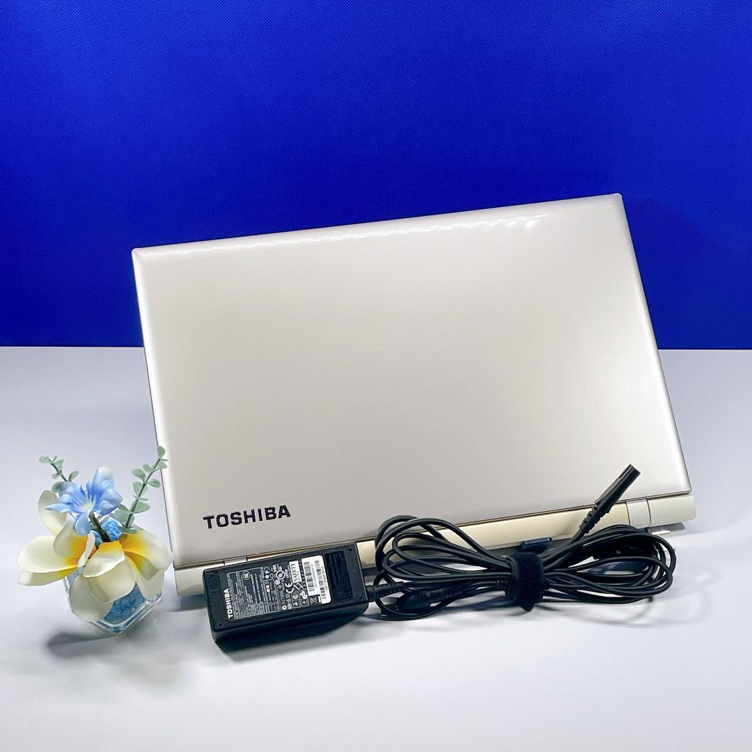 すぐ使える！Windows11✨快適SSD✨東芝ゴールドノートパソコン薄型カメラ