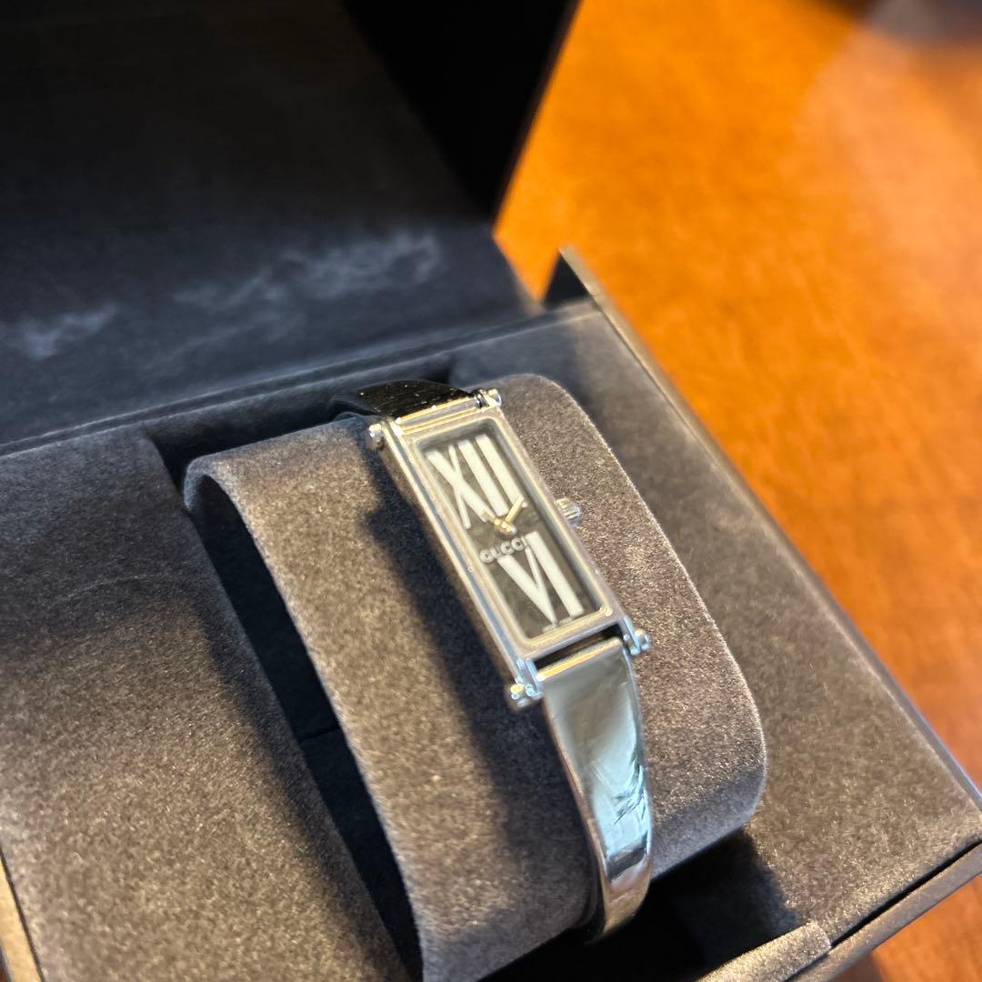 GUCCI 腕時計 バングルウォッチ アナログ 1500L YA015545
