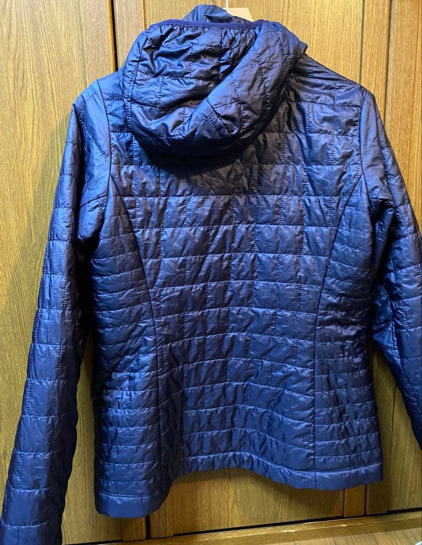 パタゴニア　ナノパフフーディ　レディース　Mサイズ