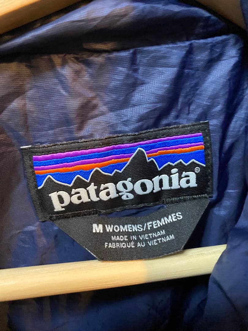 パタゴニア　ナノパフフーディ　レディース　Mサイズ