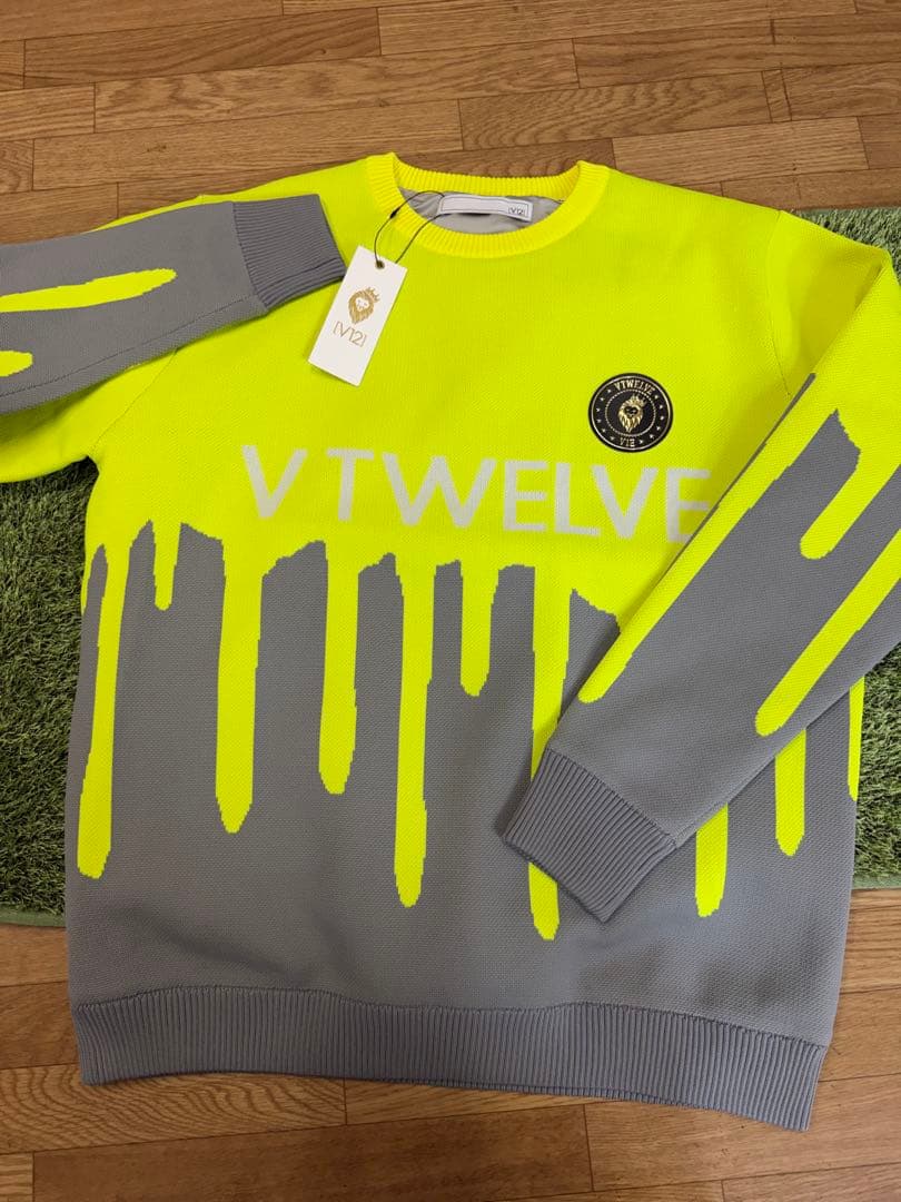 ¥28,600新品正規品【V12/L】裏地付きクルーネックニット長袖セーター秋冬