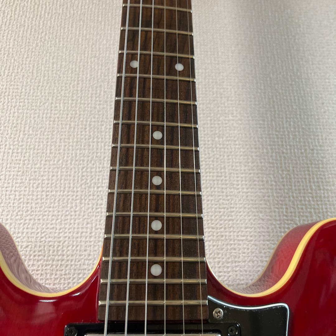Cort セミアコースティックギター レッド