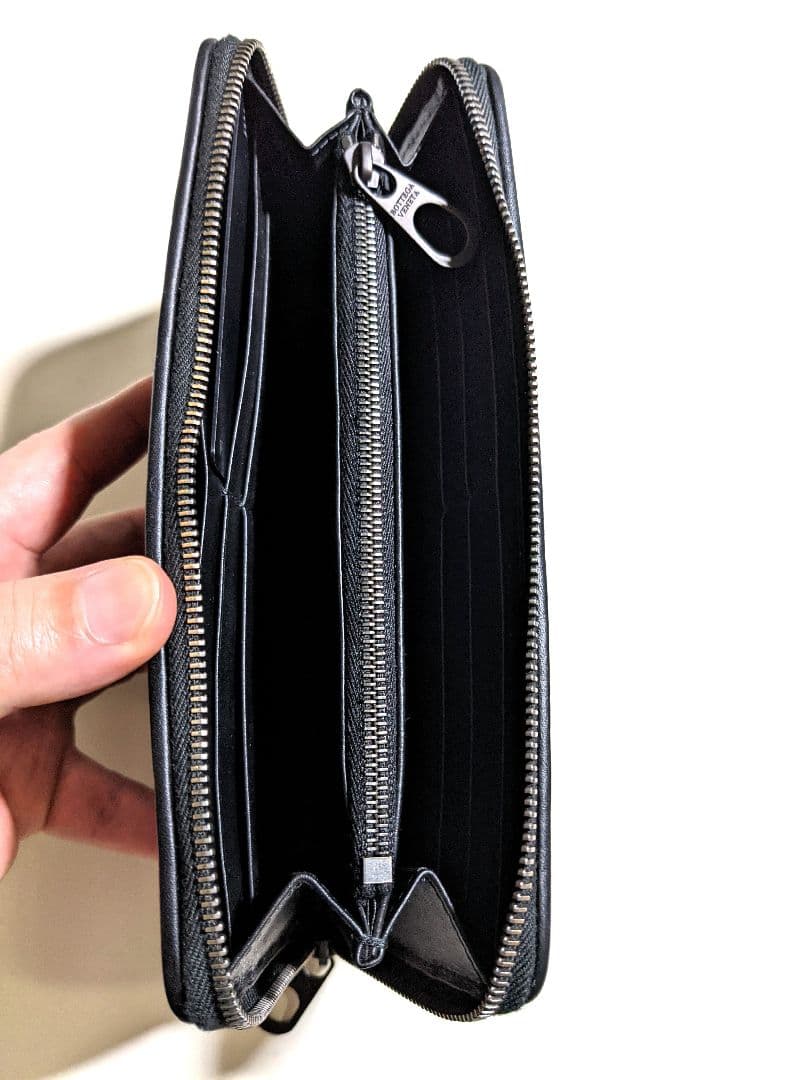 双月　◆正規品◆BOTTEGA VENETA ラウンドファスナーブラック